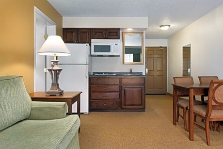 King Bed-1 Bedroom Suite-Sofabed-Non Smoking