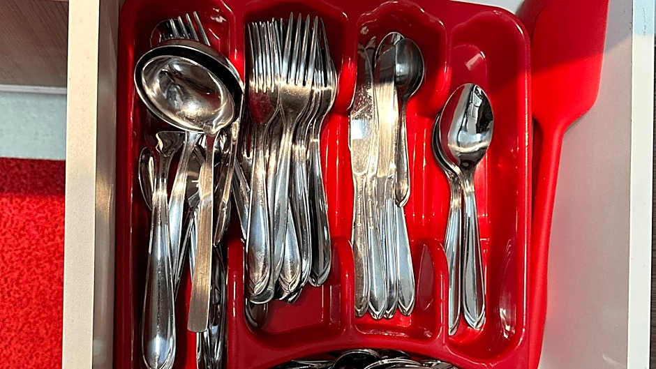 Spacious house for up to 19 people, 5 minutes from the beach.