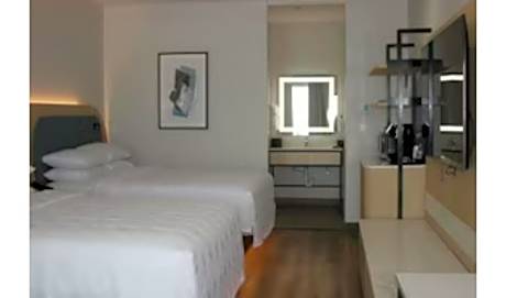 Premium Two Queen Room- Wheelchair Accessible