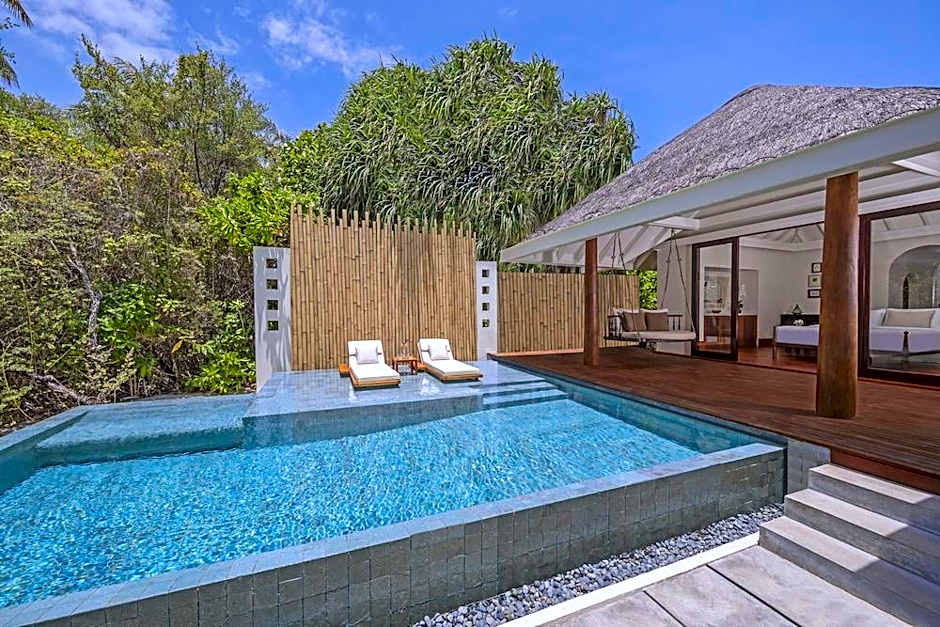 Anantara Kihavah Villas Resort