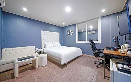 Changwon Sangnamdong Hotel de Maison