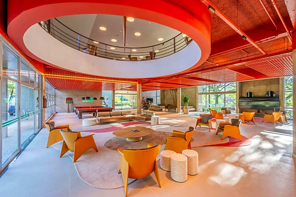 Almenat Embu das Artes Sao Paulo, Tapestry Collection