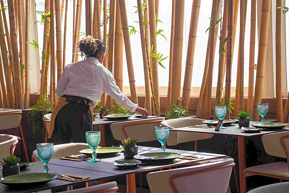 Vip Executive Picoas Hotel