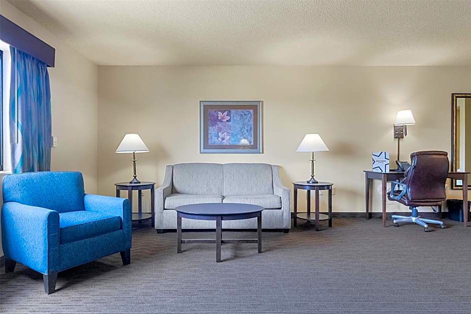 AmericInn by Wyndham Green Bay East