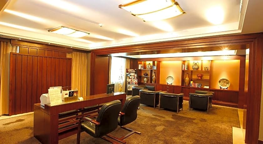 Grand International Hotel
