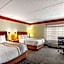 La Quinta Inn & Suites by Wyndham Raleigh/Durham Southpoint