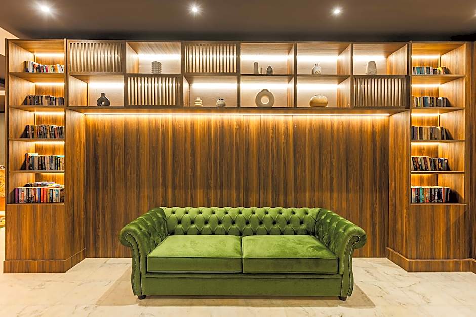 La Piscine Art Hotel