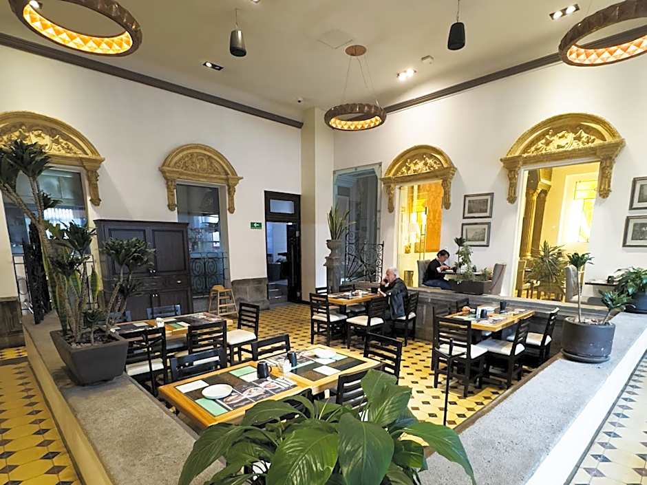 Ikonik Hotel Puebla