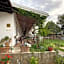 Country Club La Mesteceni