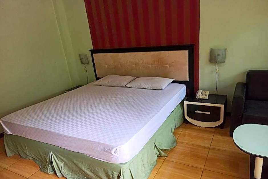 Hotel O Wisma Pundu Syariah Near Kantor Camat Kota Besi