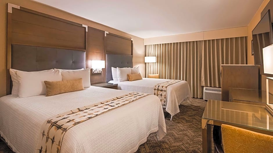 Best Western Premier Kansas City Sports Complex Hotel