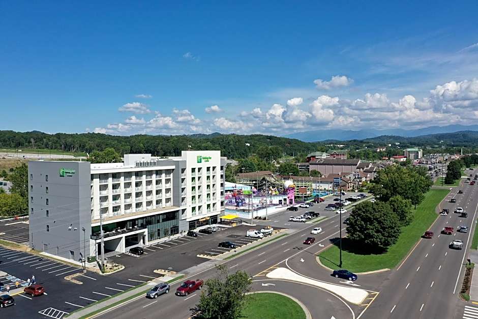 Holiday Inn & Suites Pigeon Forge Convention Center By IHG