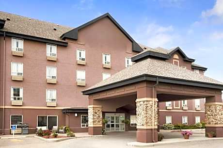 Prairie Crest Calgary Airport by IHG
