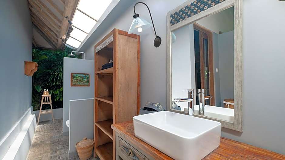 Villa Koyama by Villa Finder