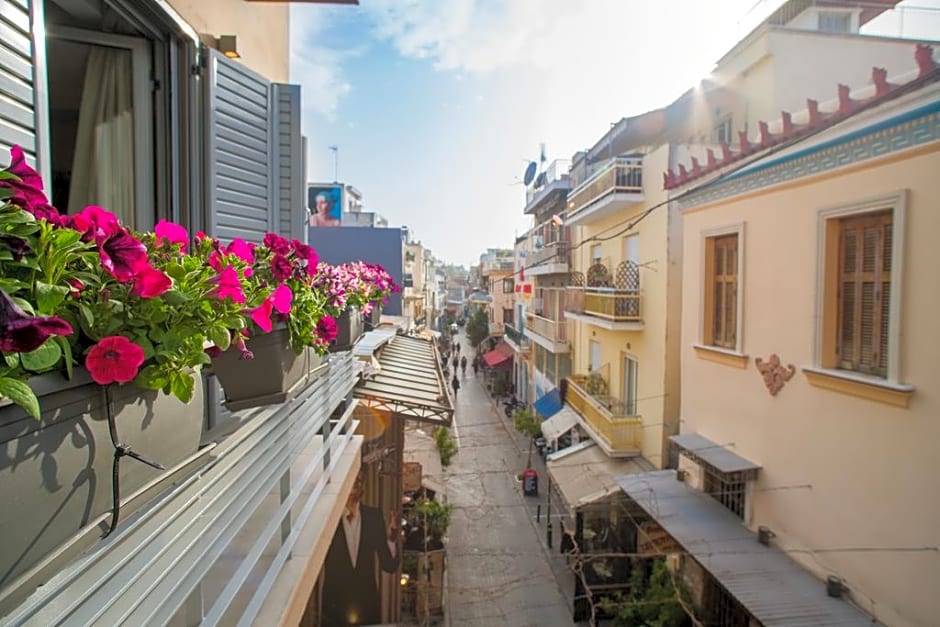 Kyveli Luxury Suites