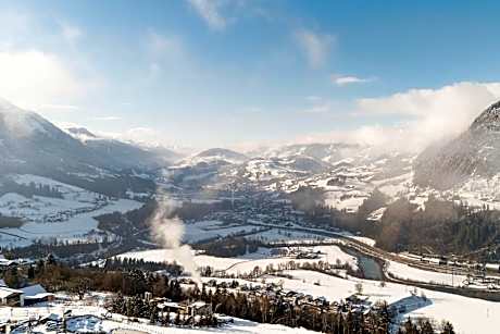 Apartment with Garden View