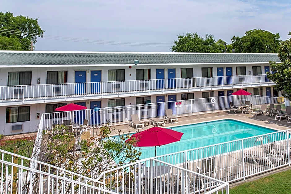 Motel 6 Nashville - Goodlettsville
