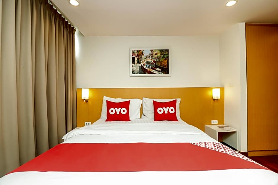 OYO 225 Premier Place Bangkok