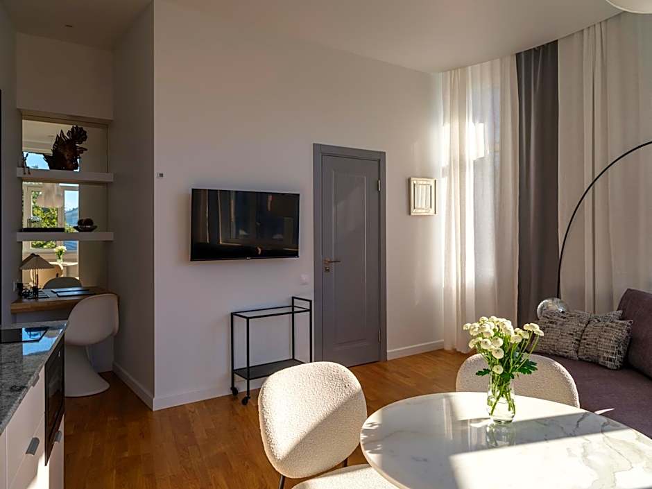 MIRO Rooms Center - quiet chic, self check-in