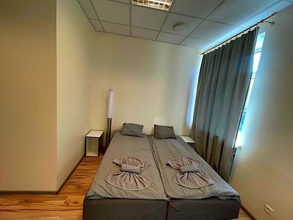 Foto 1 von 3 von 1 Double Bed or 2 Beds