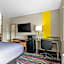 Super 8 by Wyndham Farmington