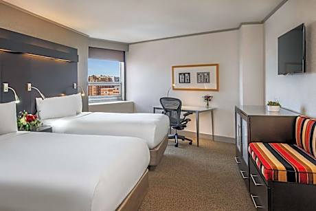 Two Doubles - City View - Hearing Accessible