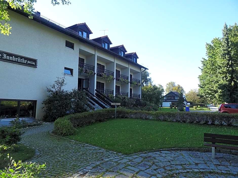 Hotel Alte Innbrücke - Neuhaus am Inn