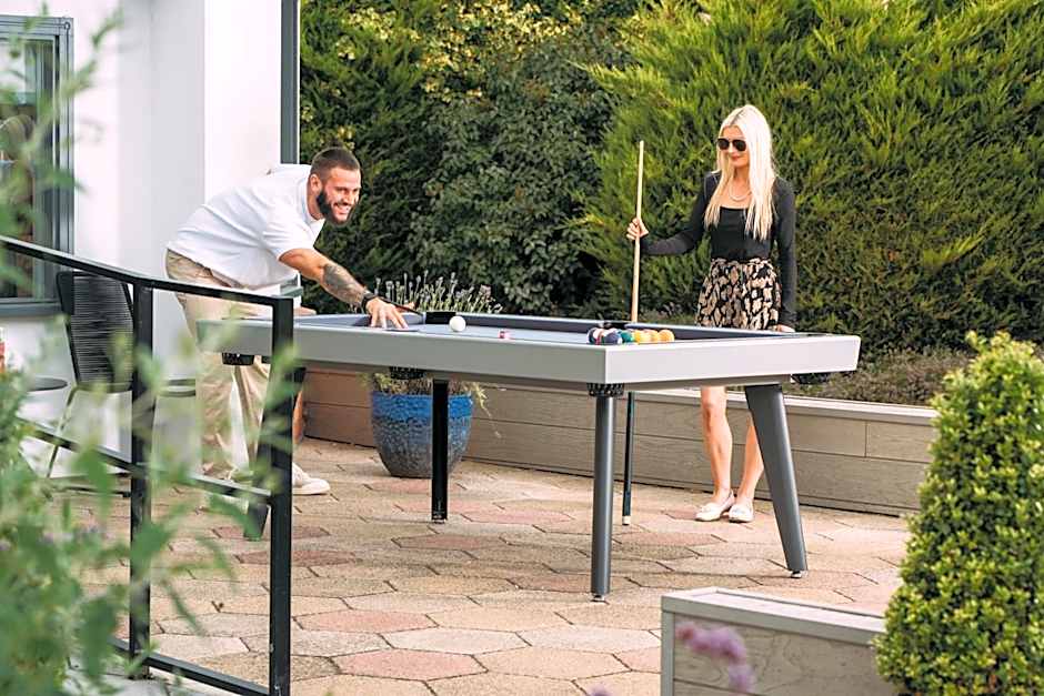 Drift Inn formerly the Waterfront Hotel