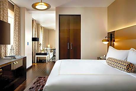 One Bedroom King Suite, Suite, 1 King, Sofa Bed