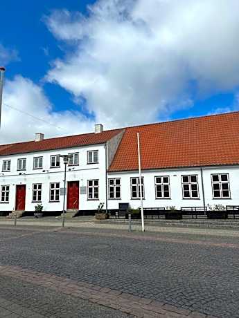 VISIONHOUSE Hotel