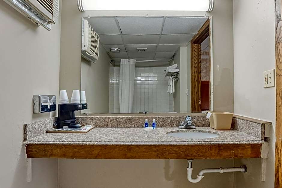 Devils Lake Inn By OYO Near Devils Lake Regional Airport