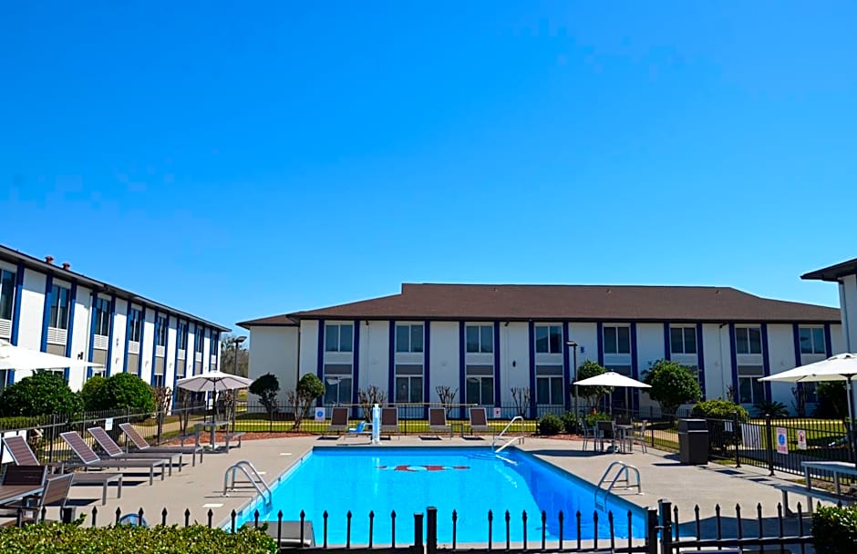 Americas Best Value Inn & Suites Foley Gulf Shores