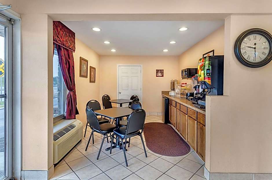 Econo Lodge Roanoke Civic Center