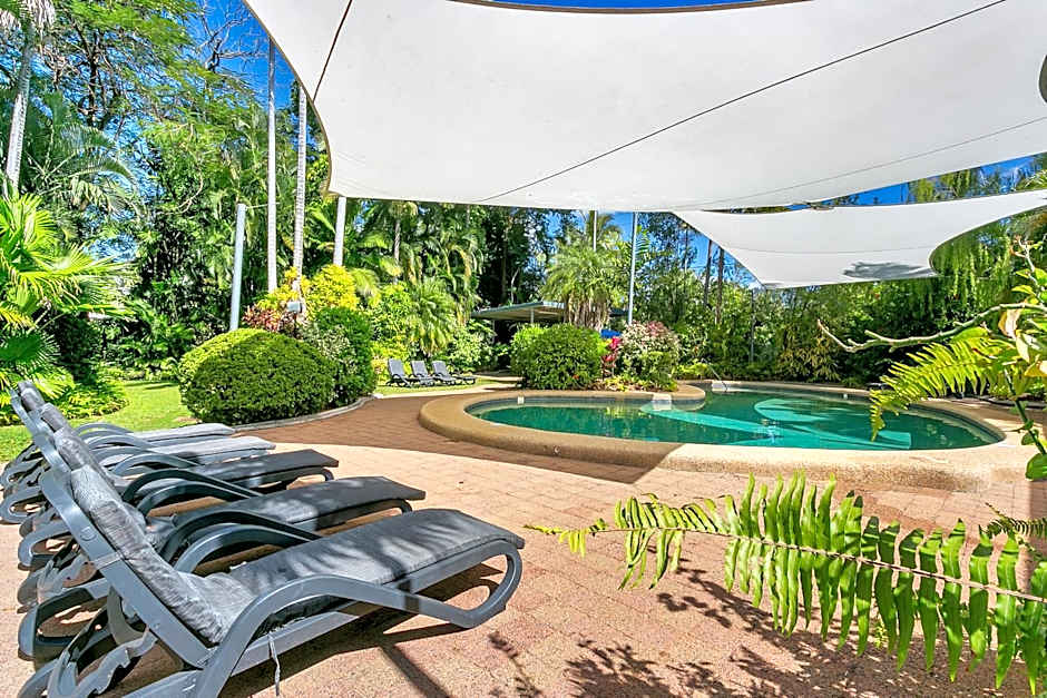 Roydon Beachfront Apartments