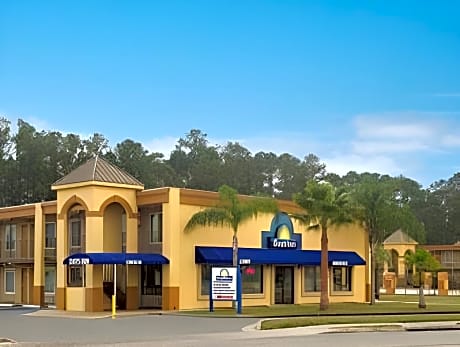 Days Inn by Wyndham Brunswick/St. Simons Area
