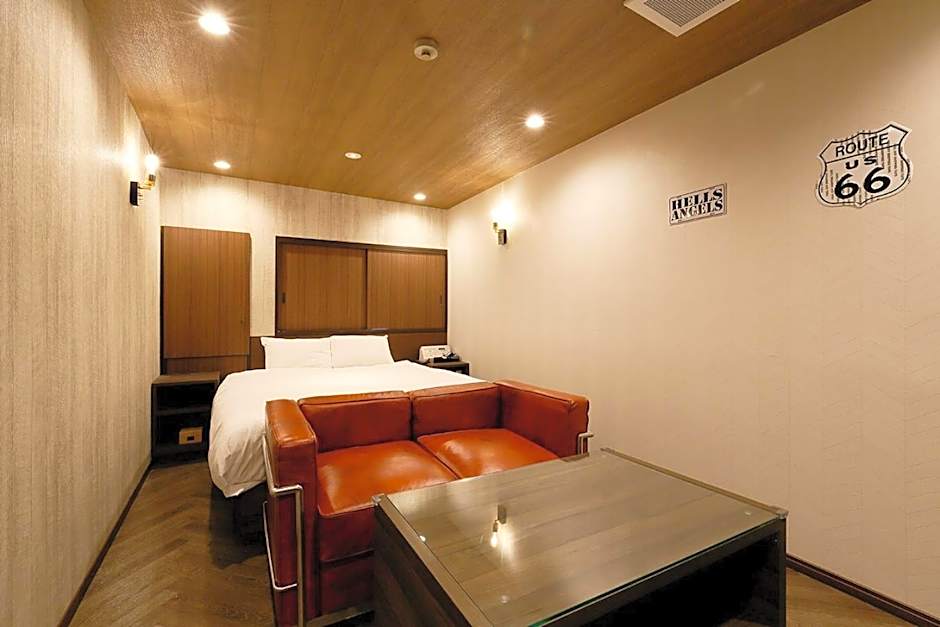 555MOTEL SHONAN