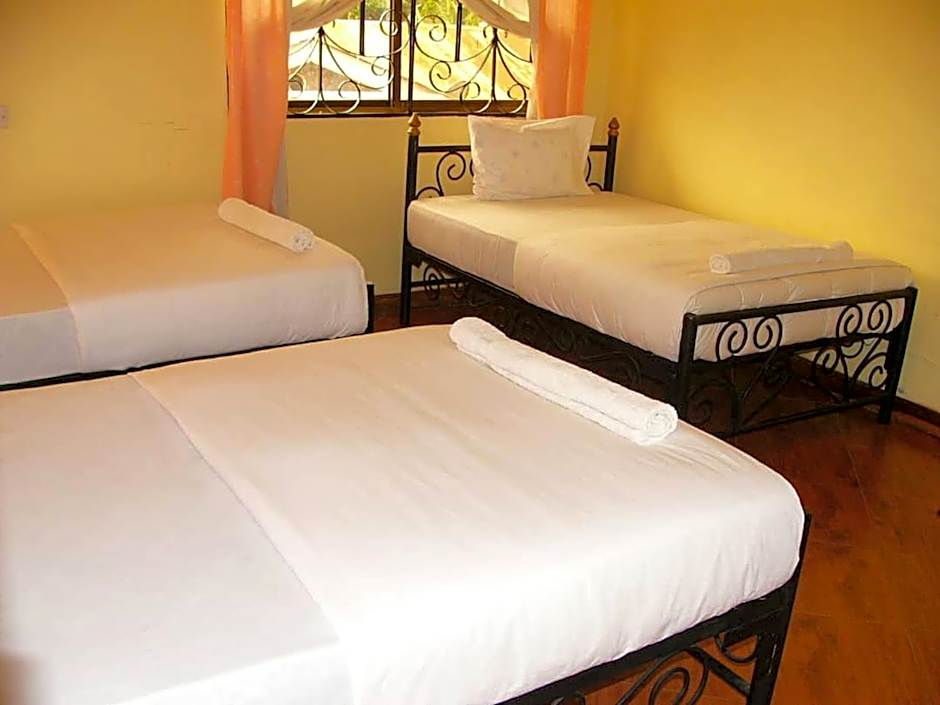 Bright Star Hotel & Safaris