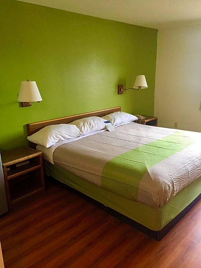 Motel 6-Fargo, ND - South