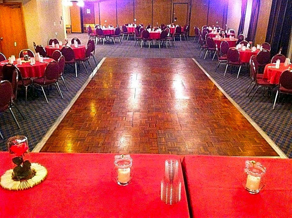 NORTHEAST GARDEN INN.