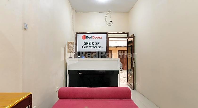 SRB near Mall Ciputra CIbubur Mitra RedDoorz