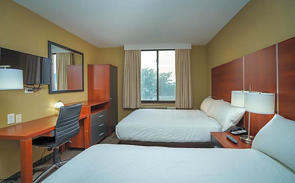 Sky Hotel Flushing/Laguardia Airport
