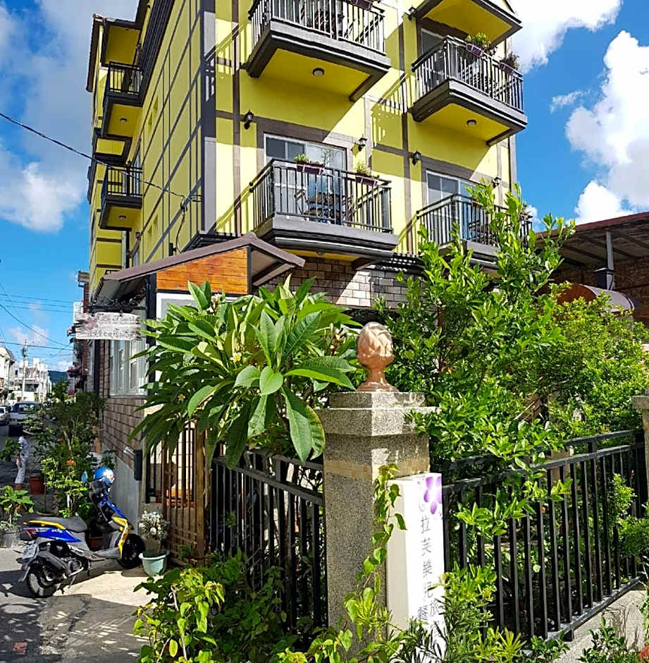 La Fleur BnB & Restaurant