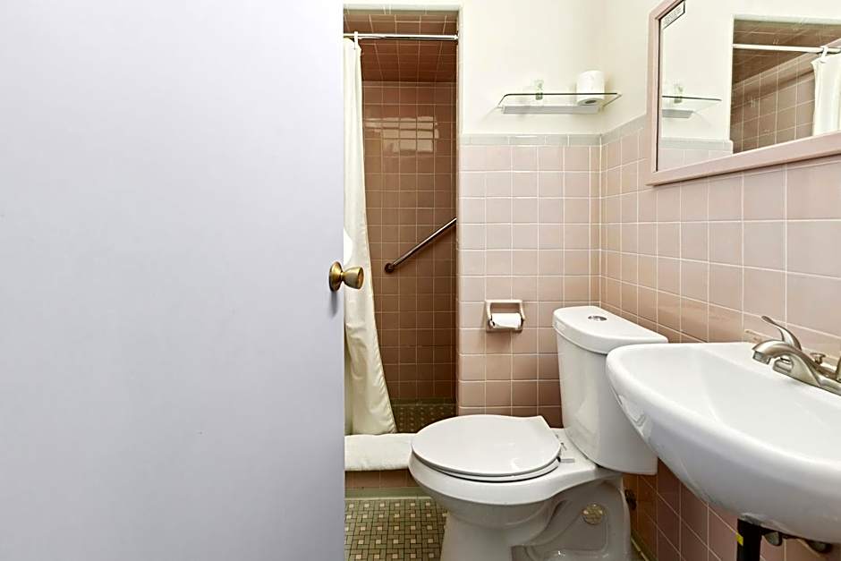 Pen Ann by Capital O Pharr/McAllen TX