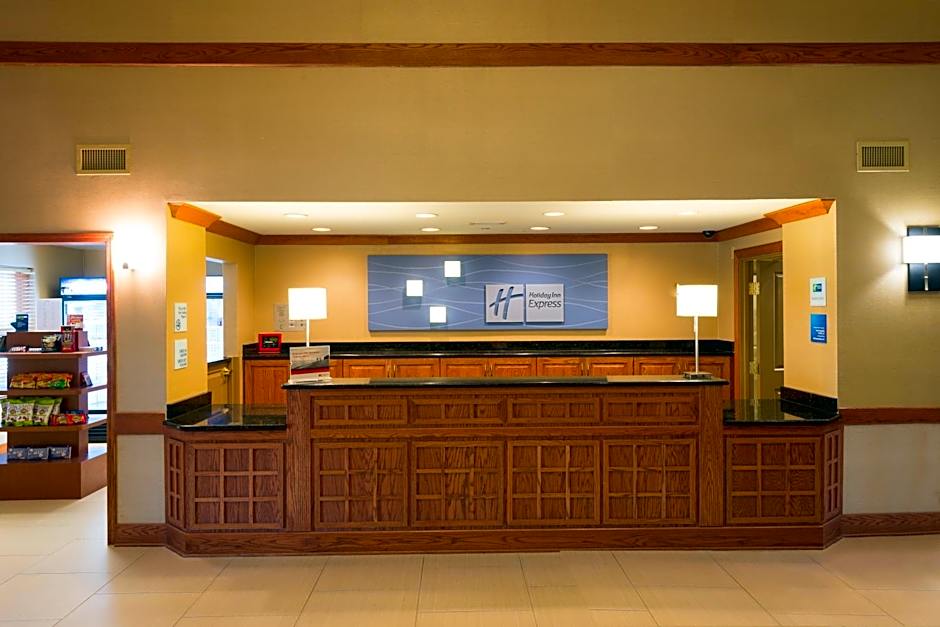Holiday Inn Express & Suites Chicago West-Roselle By IHG
