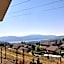 Peaceful and Spacious Lake View