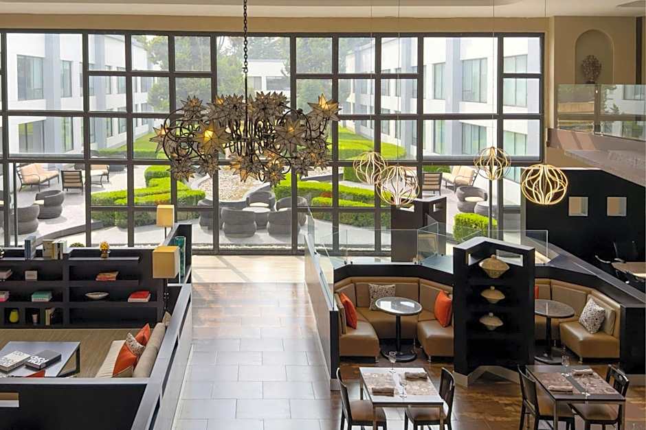 Courtyard by Marriott Toluca Airport