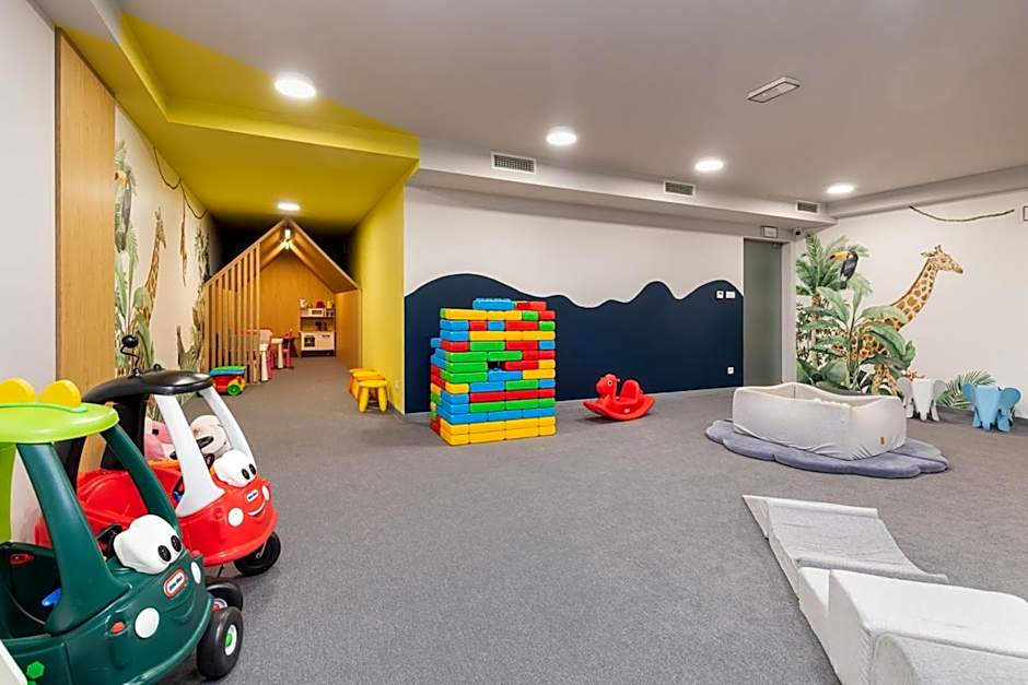 Apartament Holiday 8/25