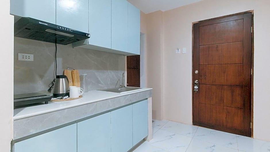 RedDoorz at Happy Stay Apartelle