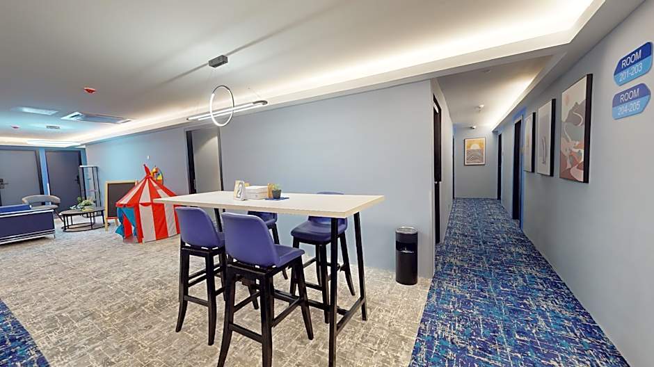 Blue Lagoon Hotel @ Bandar Sunway