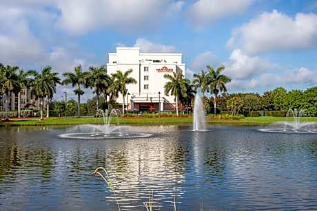 Hawthorn Extended Stay by Wyndham West Palm Beach Airport